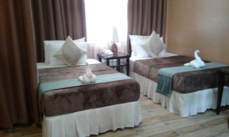 هتل Charos Dormitel