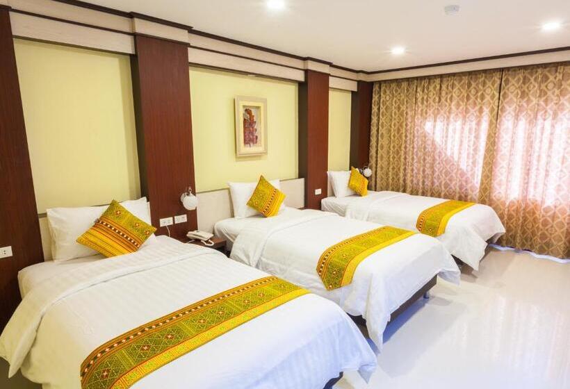 ホテル Chokdee Place