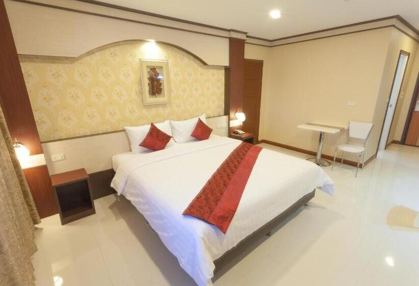 ホテル Chokdee Place