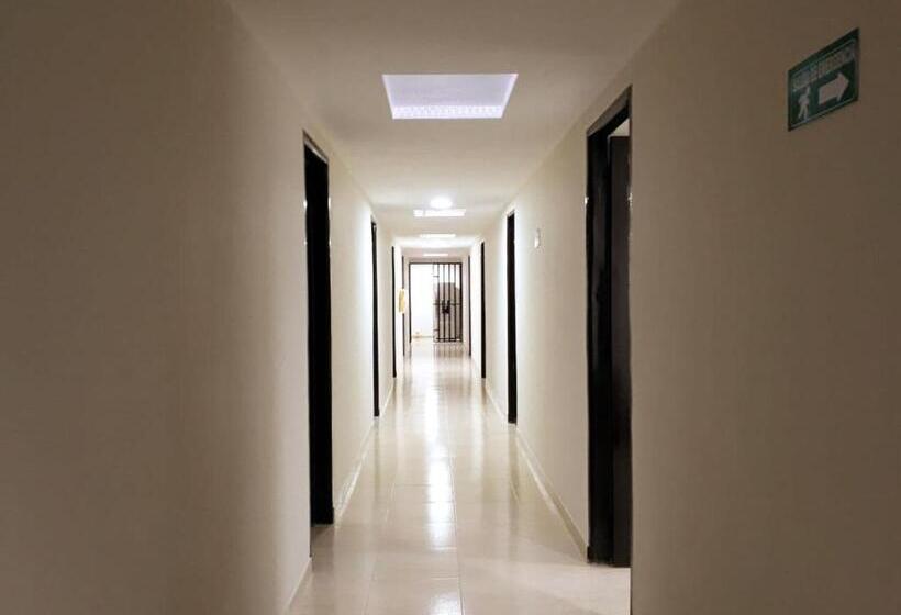 هتل Dulces Sueños