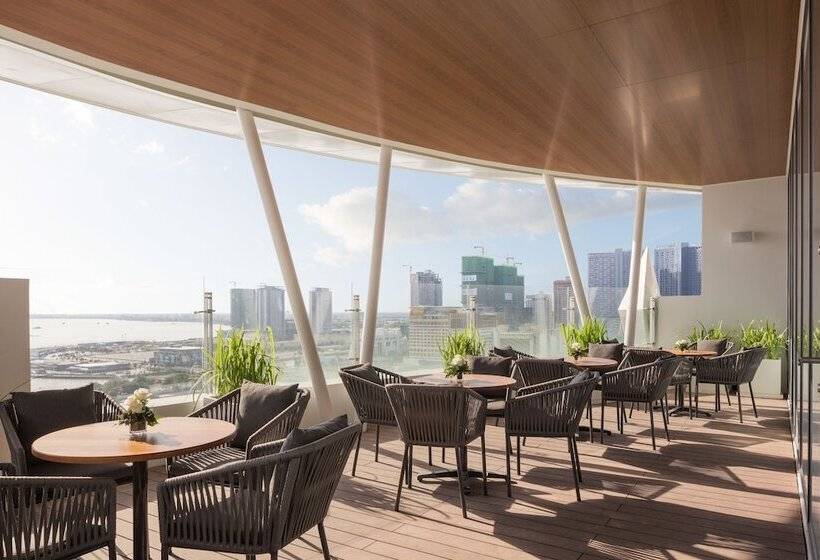 فندق Emion Phnom Penh