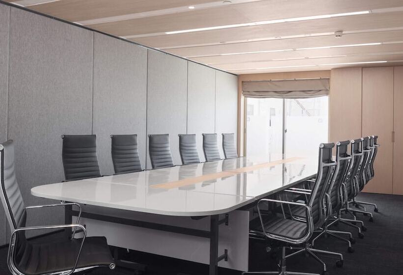 فندق Emion Phnom Penh