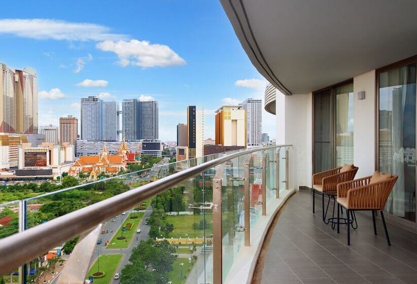 فندق Emion Phnom Penh