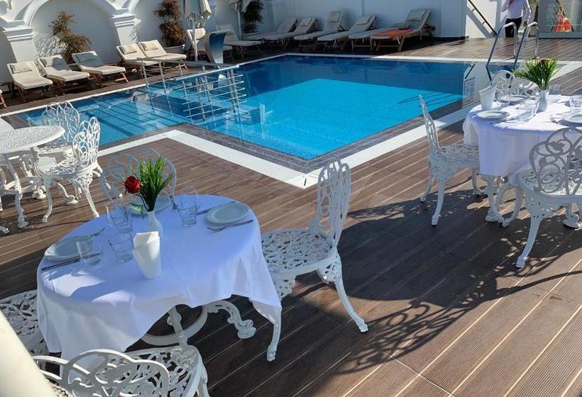 בית מלון כפרי Empire Albania