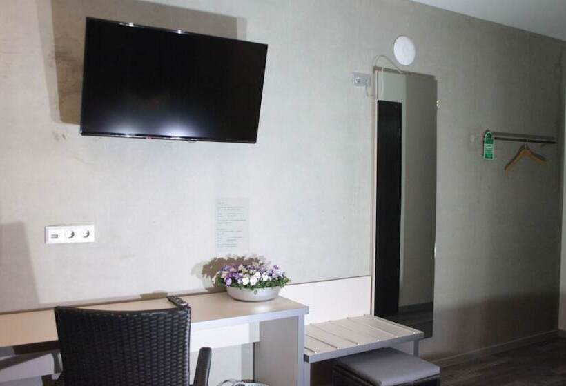 ホテル Eulensteins