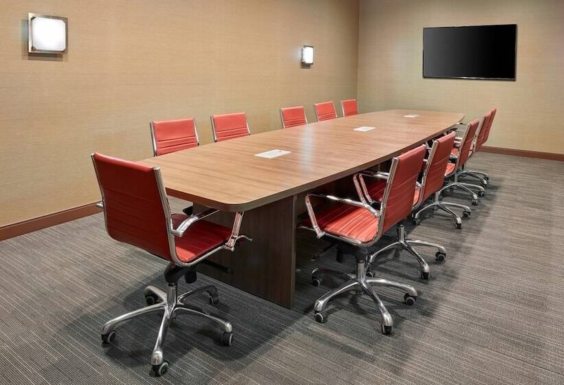 호텔 Four Points By Sheraton Edmonton West