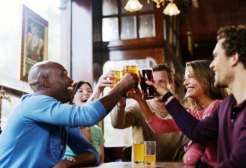 호텔 Four Points By Sheraton Edmonton West