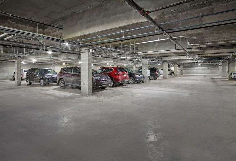 호텔 Four Points By Sheraton Edmonton West