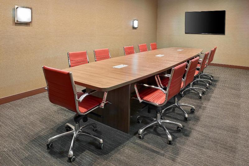 ホテル Four Points By Sheraton Edmonton West