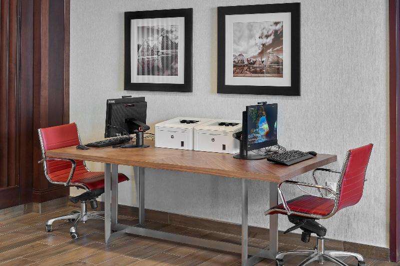 호텔 Four Points By Sheraton Edmonton West