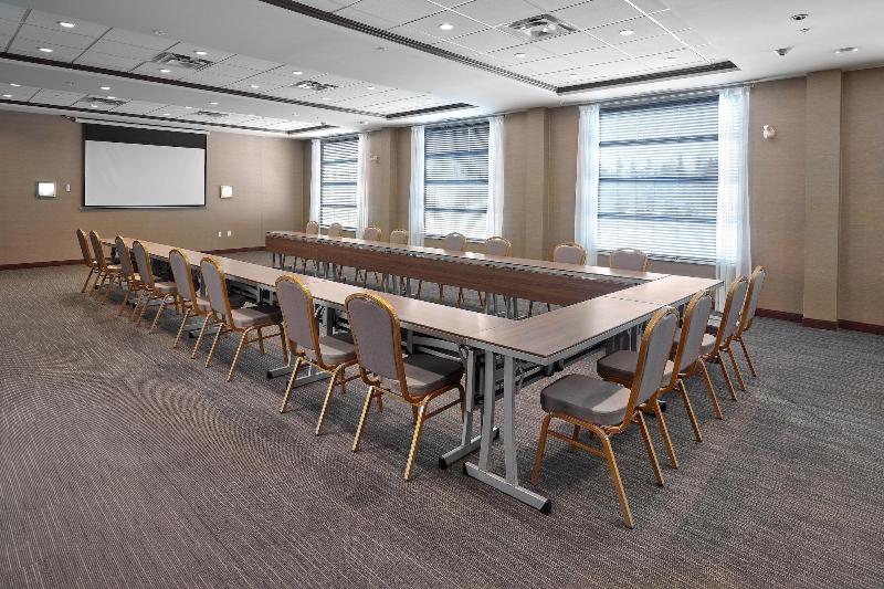 호텔 Four Points By Sheraton Edmonton West