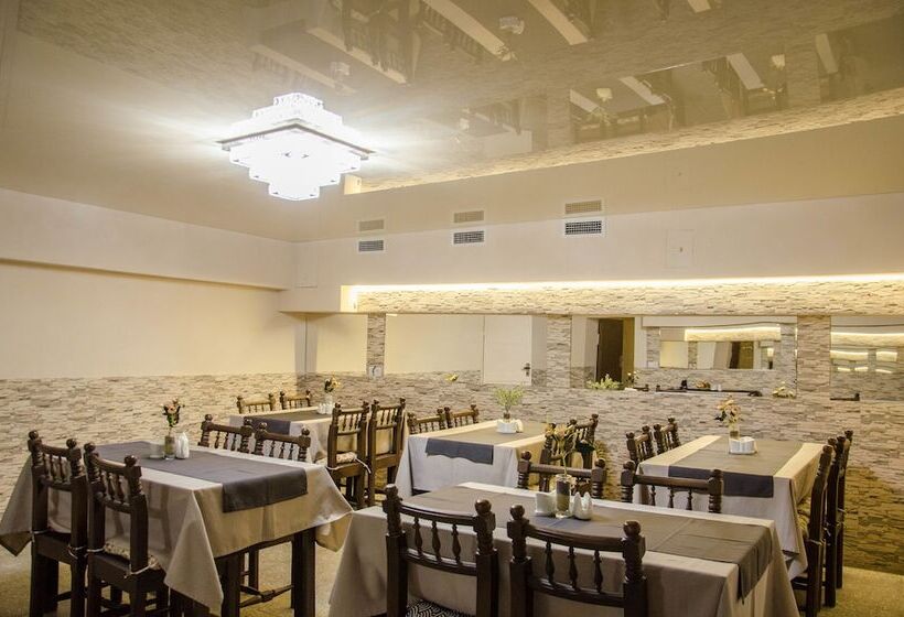 هتل Imperial House