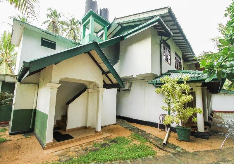 酒店 Lavila Beach Resort