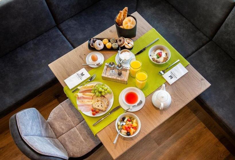 هتل Modern Mountain