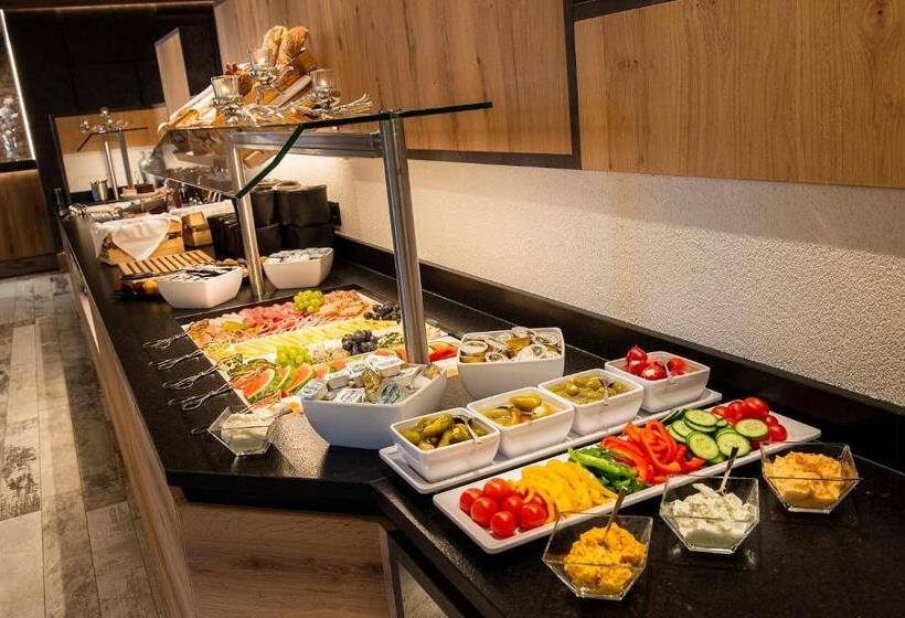 בית מלון כפרי Modern Mountain