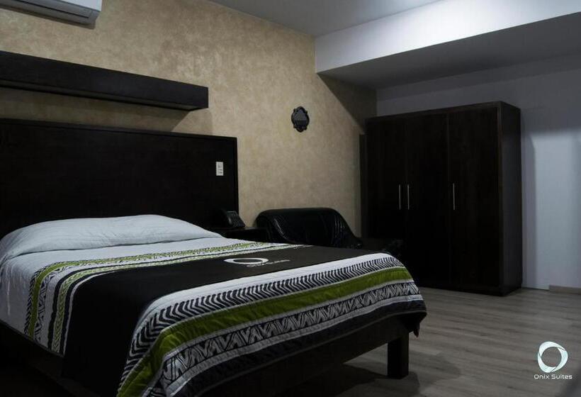 فندق Onix Suites