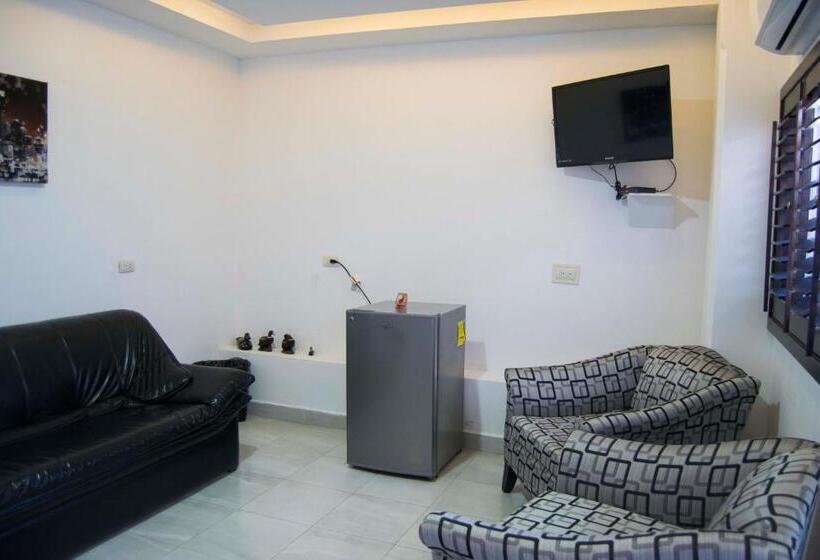 فندق Onix Suites