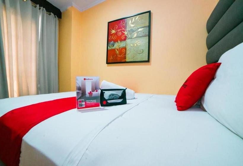 호텔 Reddoorz Plus @ Better Living Paranaque