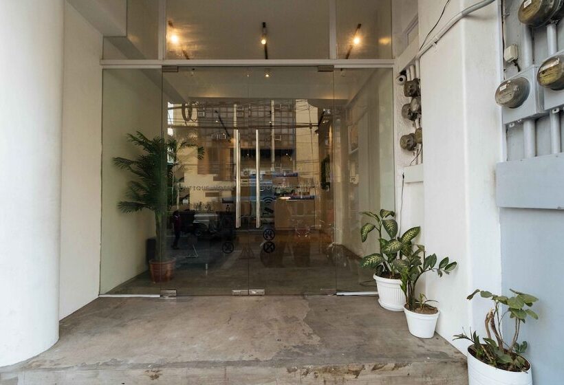 酒店 Reddoorz Plus @ Boni Avenue Mandaluyong