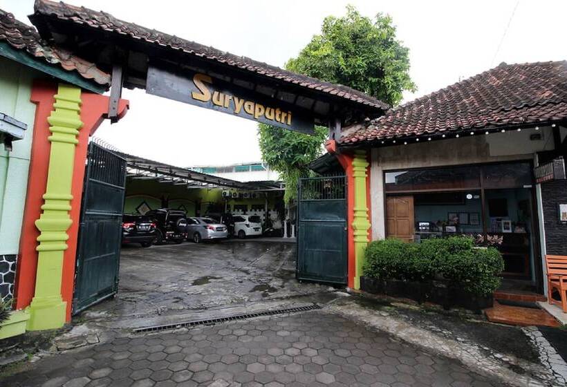 호텔 Reddoorz Plus Syariah Near Lempuyangan Station 3