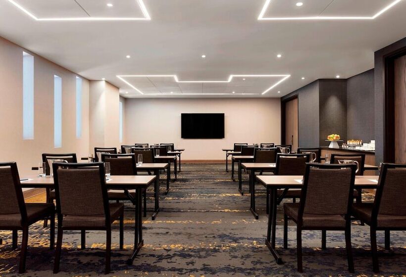 酒店 Sheraton Sainthyacinthe