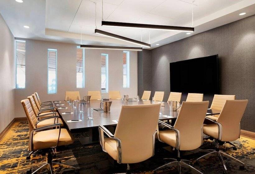 酒店 Sheraton Sainthyacinthe