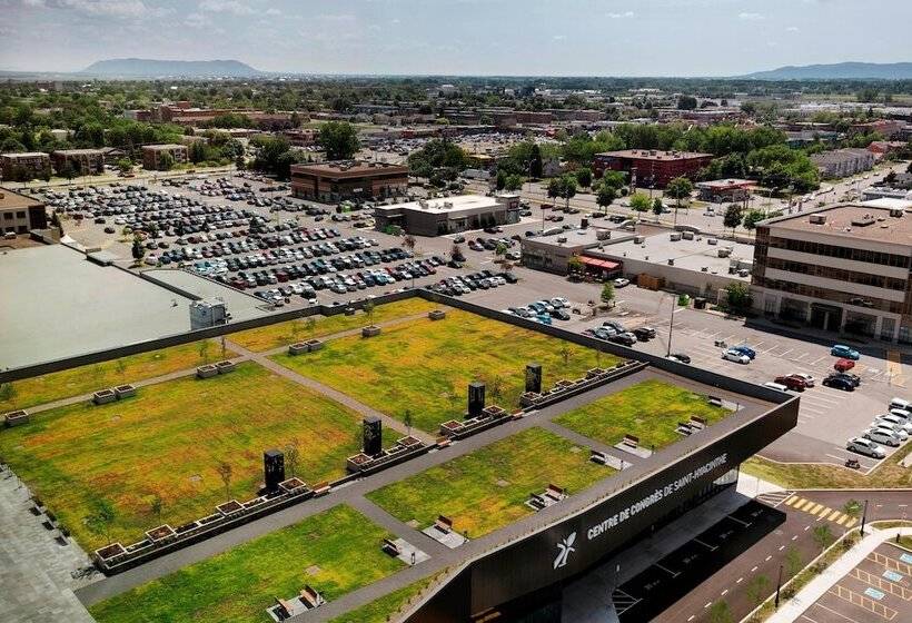 酒店 Sheraton Sainthyacinthe