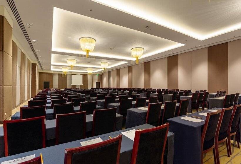 Summit Hotel Tacloban