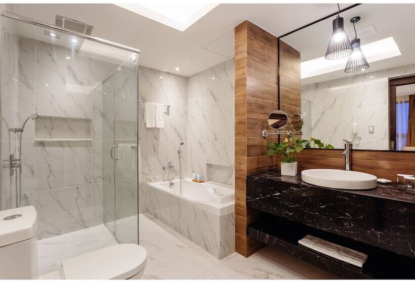 Summit Hotel Tacloban