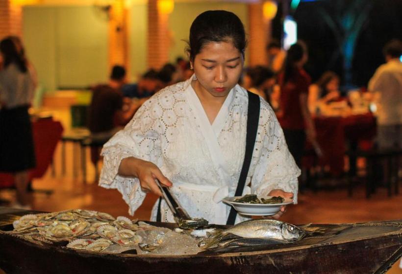 هتل Suoi Hong Resort