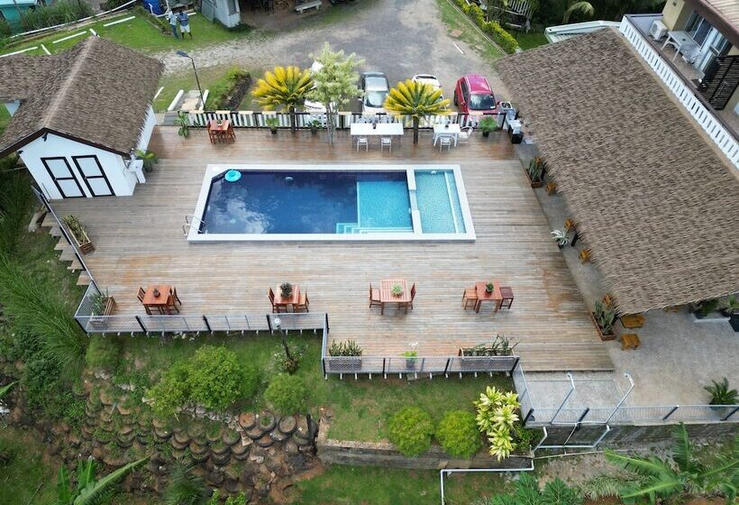 هتل Tagimoucia House