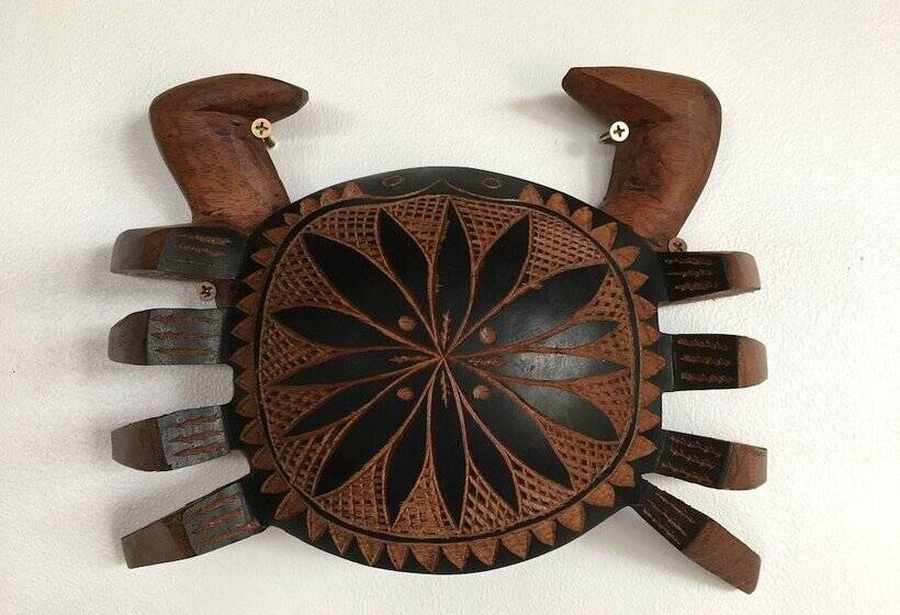 هتل Tagimoucia House