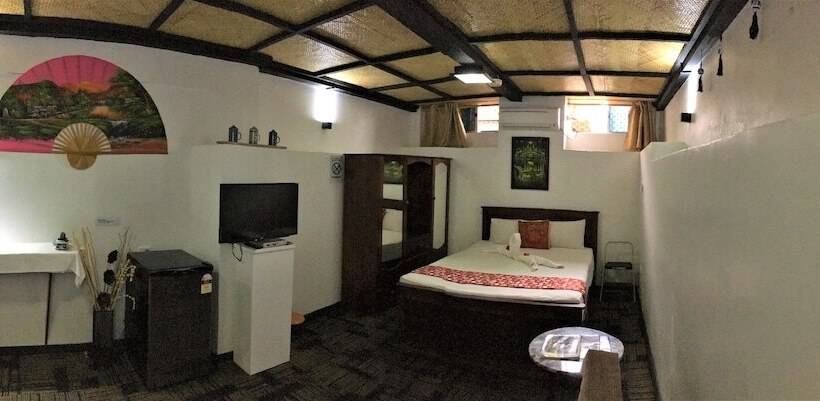 هتل Tagimoucia House