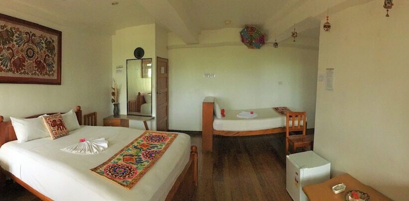 هتل Tagimoucia House