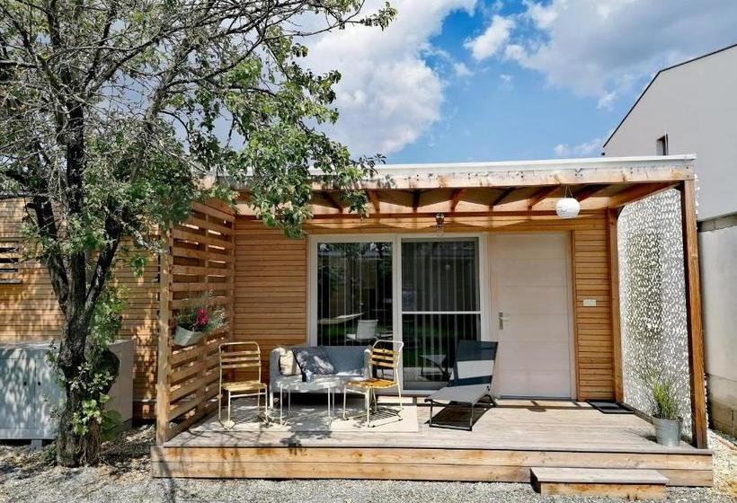 The Parcels Hotel   Adults Only