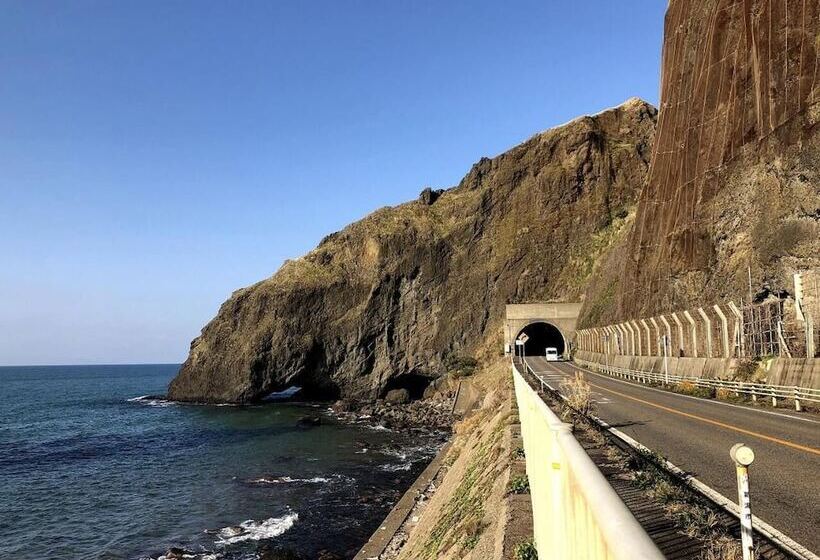 Iwamuro Slow Hostel