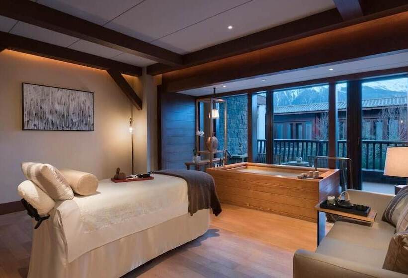 هتل Jinmao Pureal Mountain Liiang