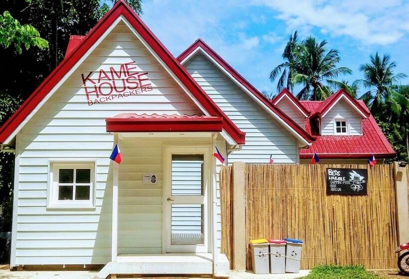 Kame House Backpackers   Hostel   Adults Only