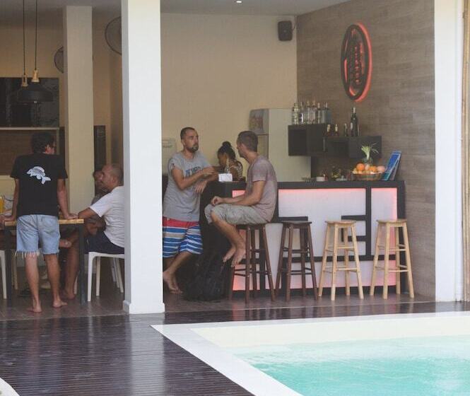 Kame House Backpackers   Hostel   Adults Only