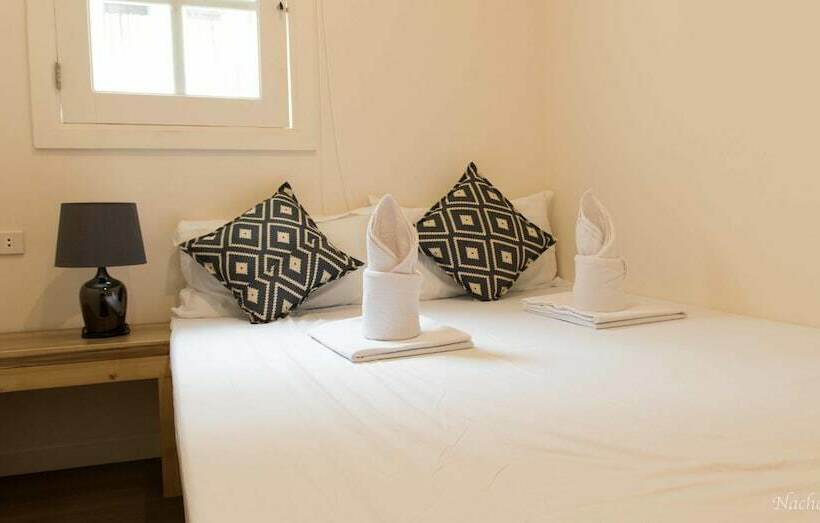 Kame House Backpackers   Hostel   Adults Only