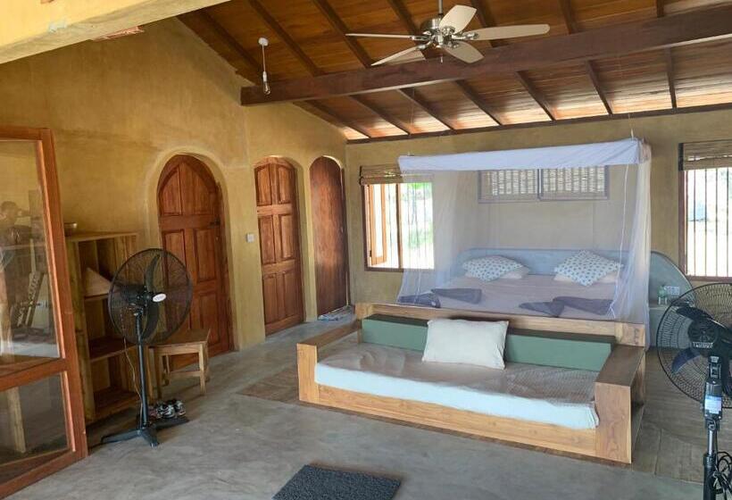 Kitelantis Hotel And Resort