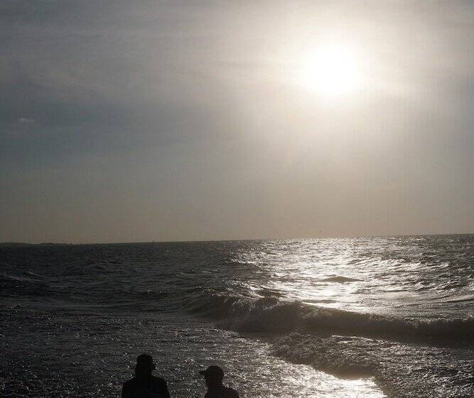 Kitelantis Hotel And Resort