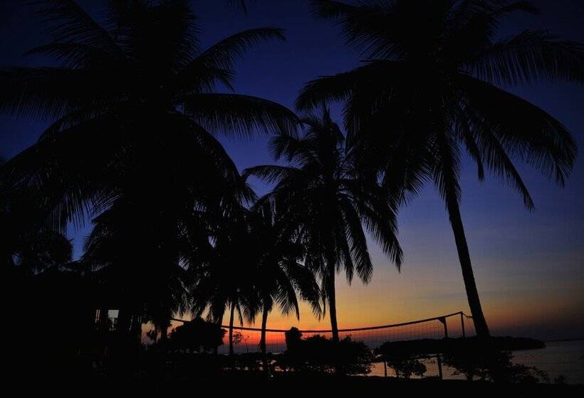 Kitelantis Hotel And Resort