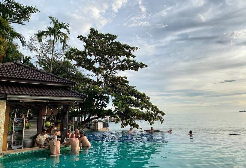 Koh Rong Hill Beach Resort