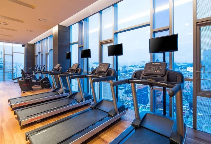 Novotel Ambassador Seoul Dongdaemun Hotels & Residences