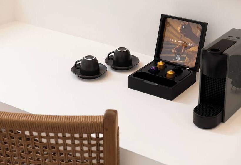 Отель Mazee Paros