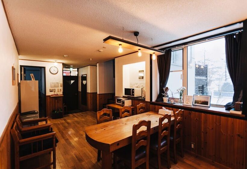 호스텔 Niseko Ski Lodge