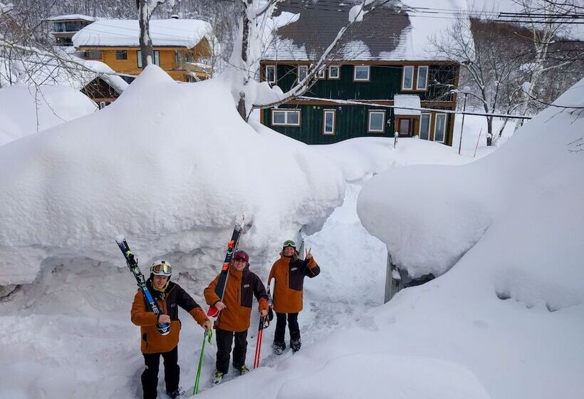 호스텔 Niseko Ski Lodge