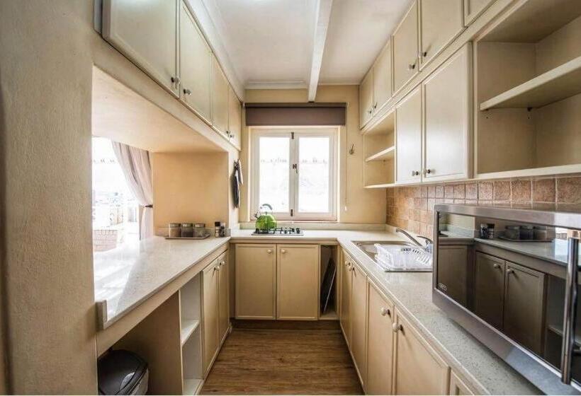 민박 52 On Fish Hoek