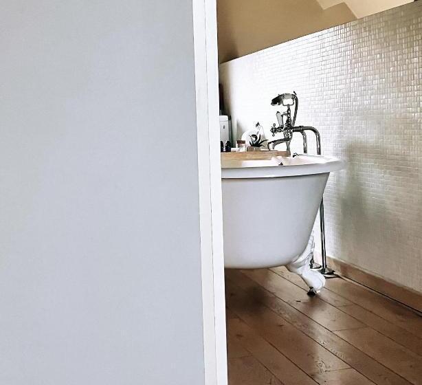 Bed and Breakfast Domus Portus